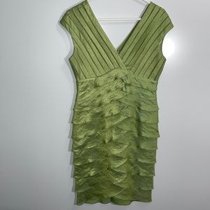 Adrianna Pappell‎ Green Metallic V-Neck Scalloped Cocktail Midi Dress Size 8